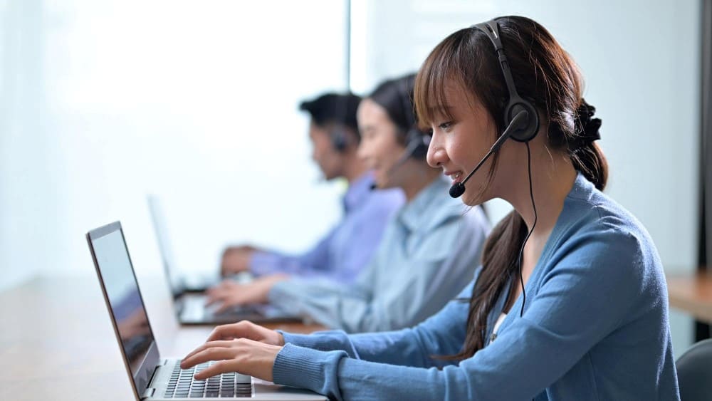 Nhân viên văn phòng được tuyển dụng bởi manpower việt nam qua dịch vụ cung cấp nhân sự