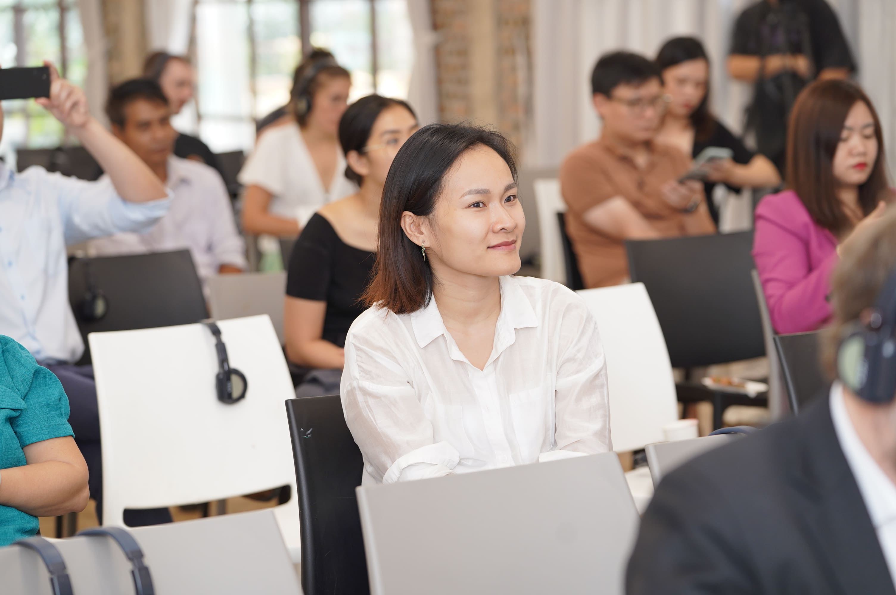 mixed participants joining innovation forum by embassy of france in vietnam